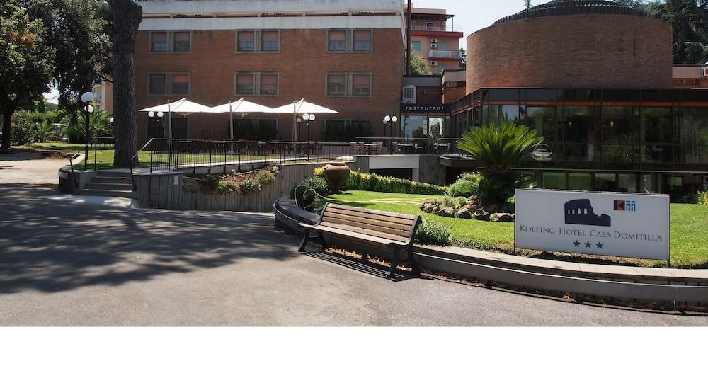 Kolping Hotel Casa Domitilla Rome Exterior photo